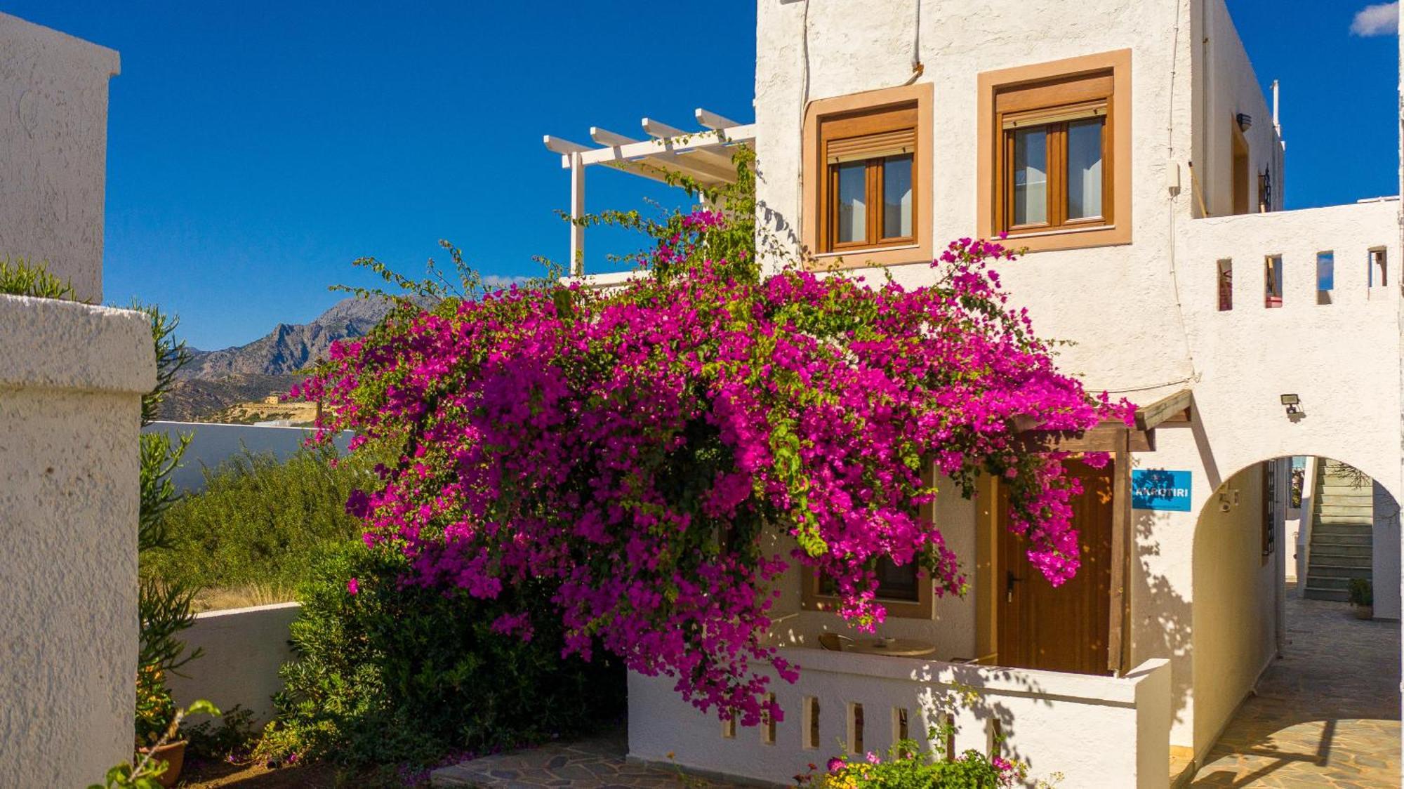 Akrotiri Apartments Макригиалос Экстерьер фото